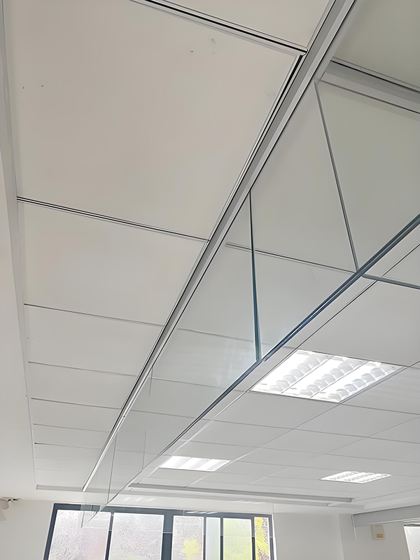 静宁玻璃静宁挡烟垂壁 静宁玻璃静宁挡烟垂壁