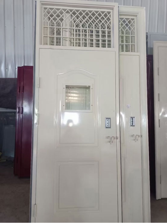 静宁学校教室门